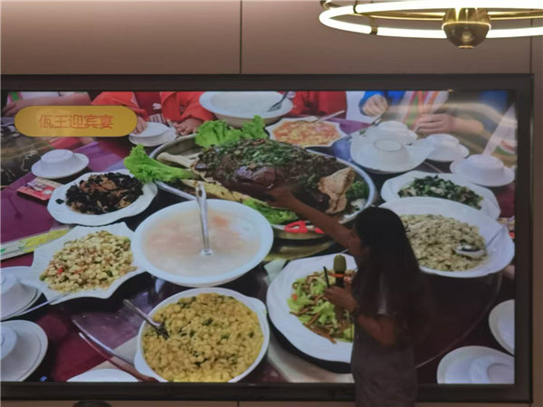 綿陽(yáng)中旅行假日旅行社舉行“什邡號(hào).2025熊貓專(zhuān)列”旅游線(xiàn)路分享會(huì)